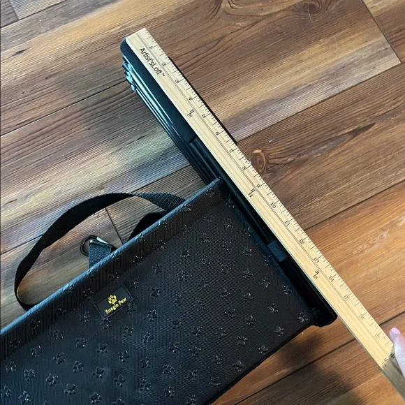 Collapsible Pet Stairs 4 Step Dog Ramp Portable Lightweight Black - Snaggle Paw - Picture 5 of 9